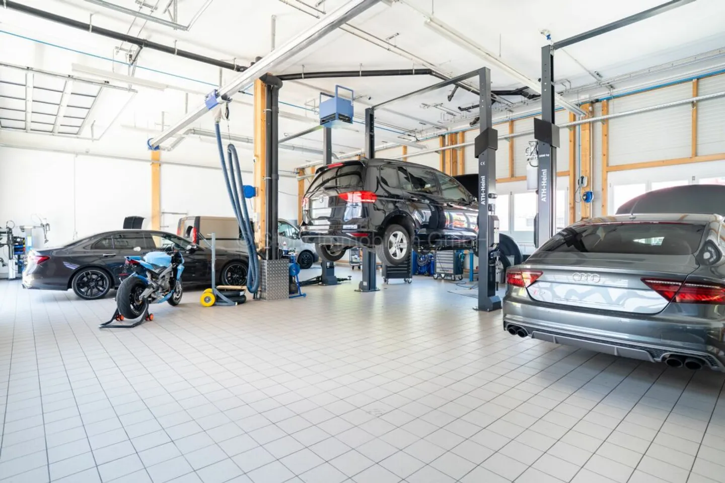 775 m2 Gewerbefläche in Elsau - Foto 4 di 13