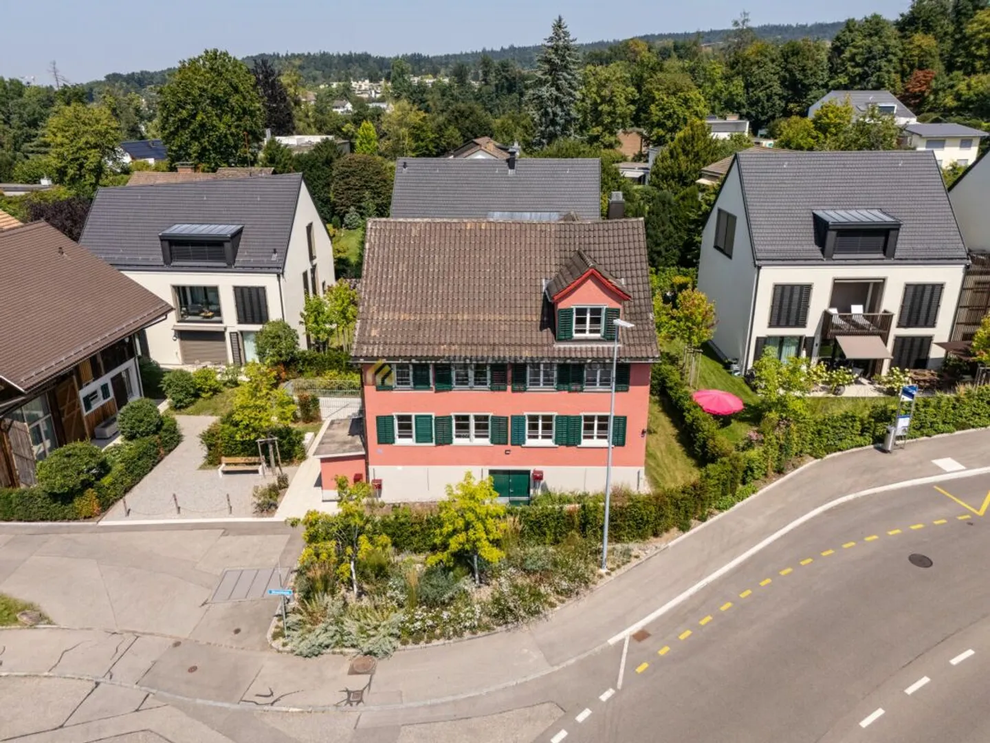 Charming Semi-Detached House for Rent in Küsnacht on Lake Zurich - Photo 13 of 13