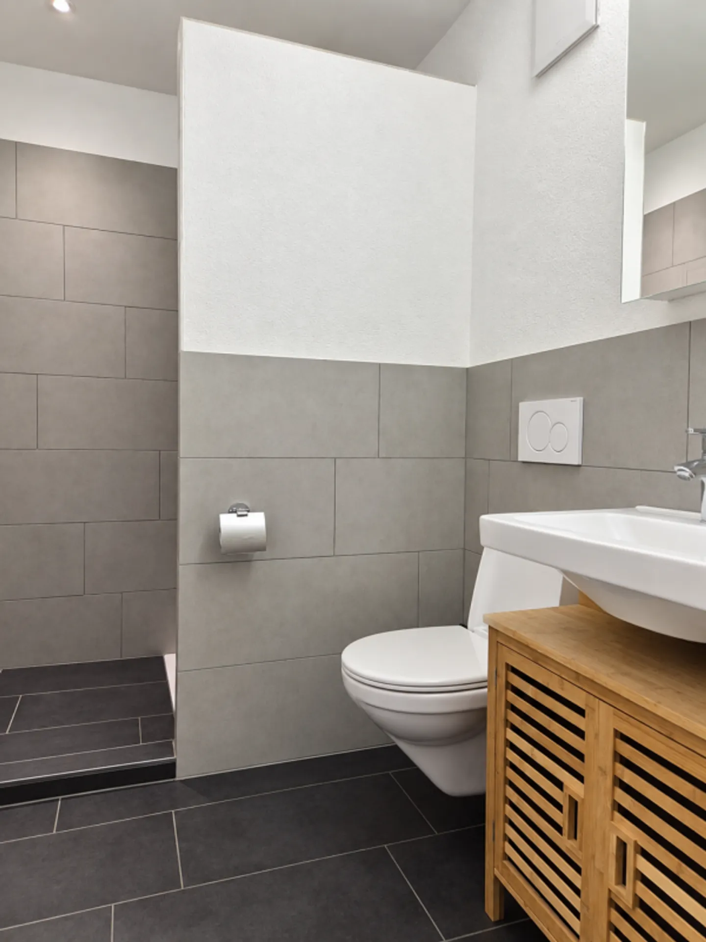 Stupendo appartamento di 3,5 locali con grande loggia - Foto 8 di 8