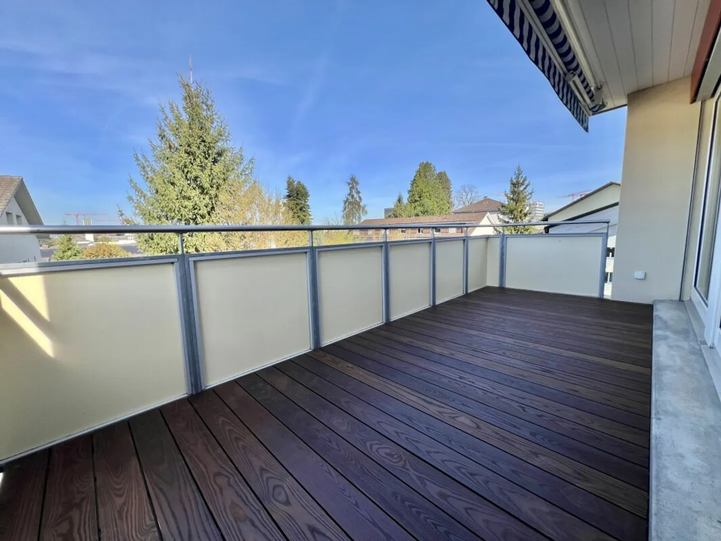 City Pulse Apartment: Appartamento di 3,5 locali con vista sul Rigi in posizione privilegiata a Zugo - Foto 2 di 10