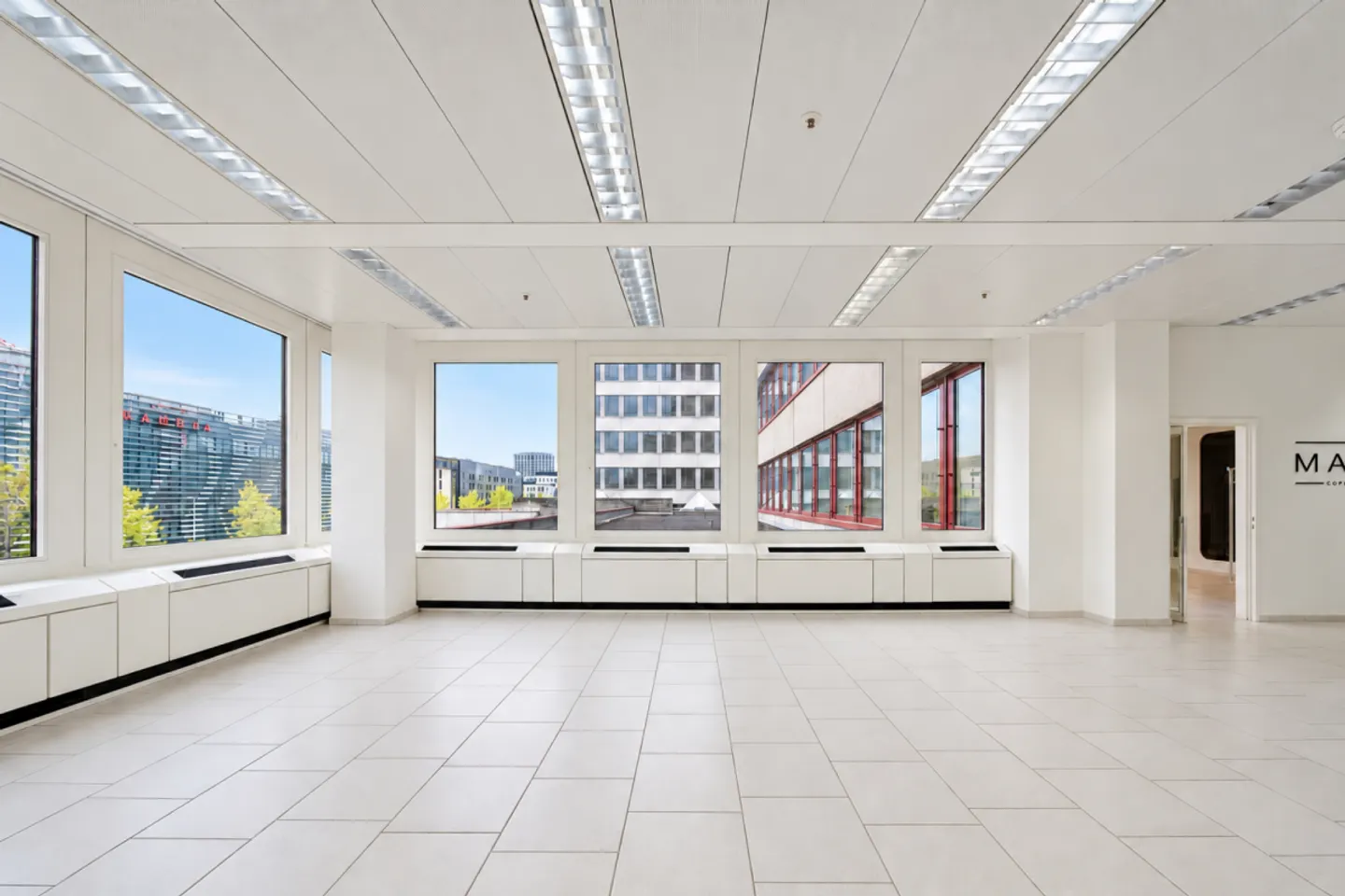 Office or Showroom in Glattpark ZH - Photo 8 of 13