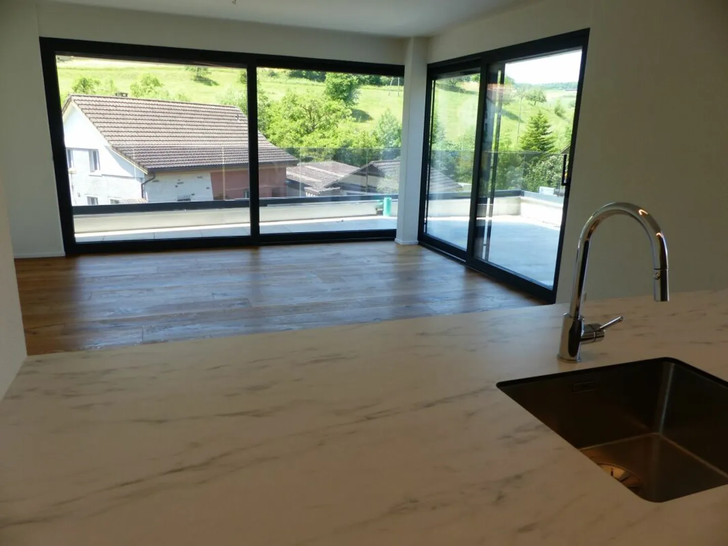 ATTRACTIVE 4.5 ROOM SEMI-DETACHED HOUSE FOR RENT / NEW CONSTRUCTION - Photo 5 of 12