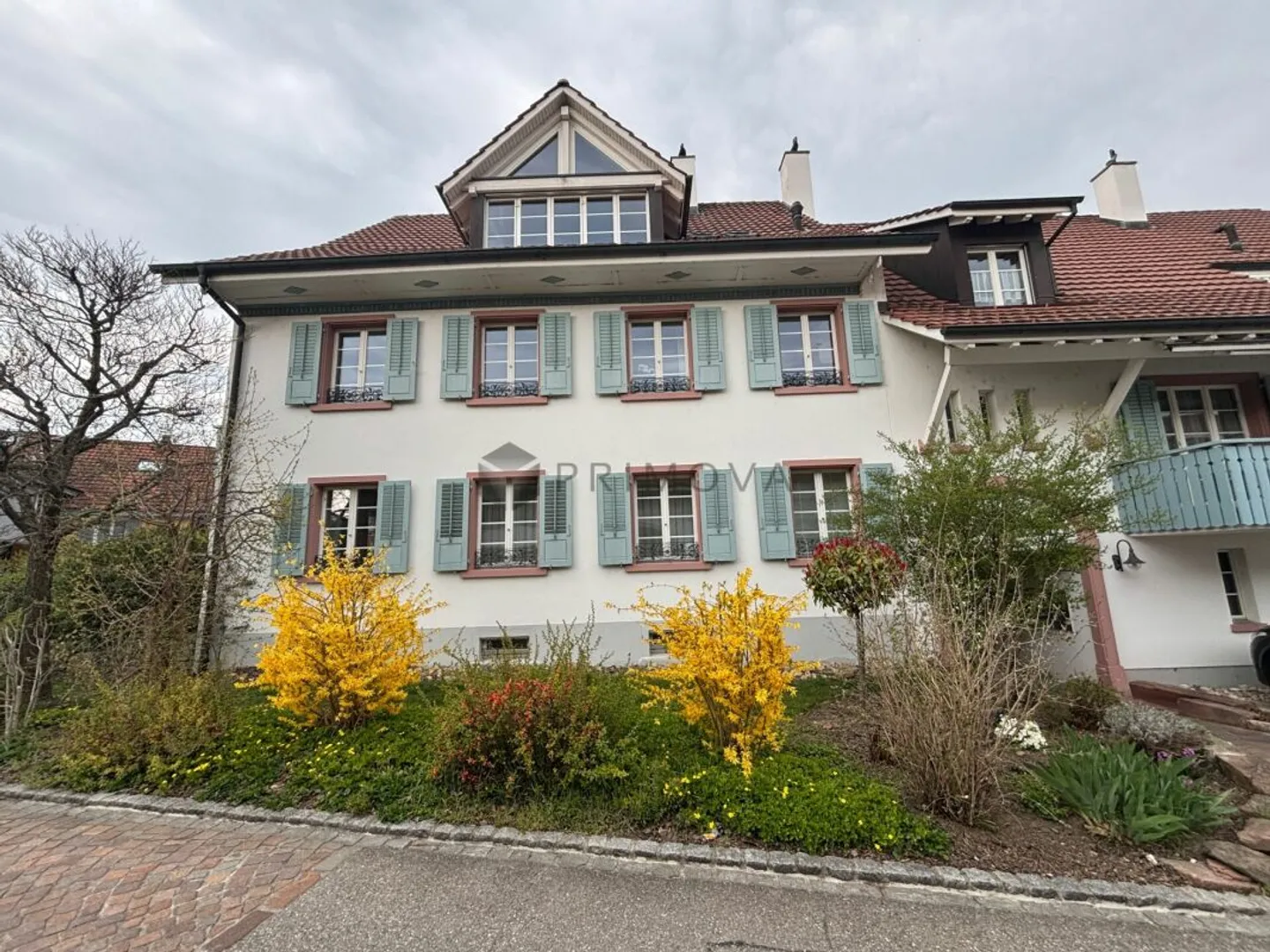 Questo appartamento luminoso cerca un nuovo proprietario! - Foto 1 di 7