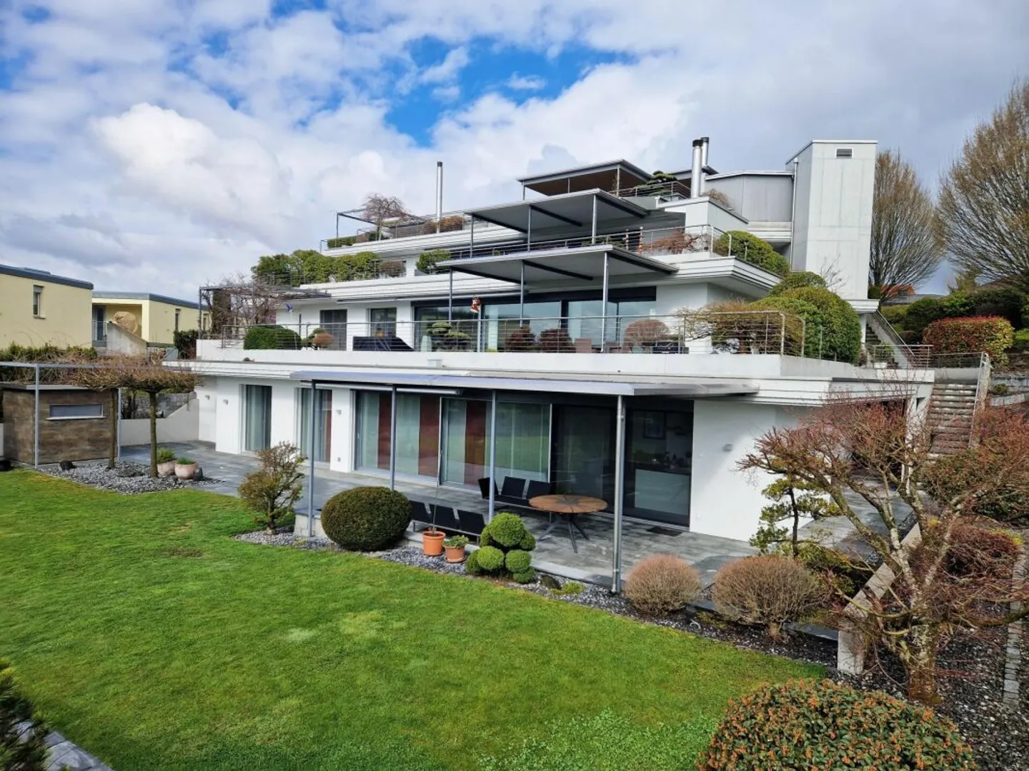 Grandiose, luxurious terrace apartment with mountain views - Photo 1 of 13