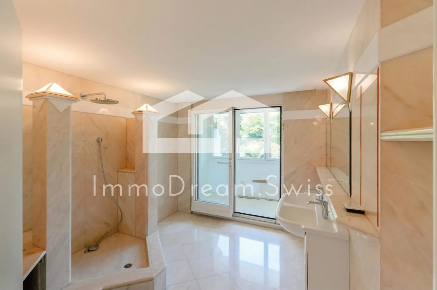 Grosszügige, helle Maisonette-Wohnung - Foto 9 von 12