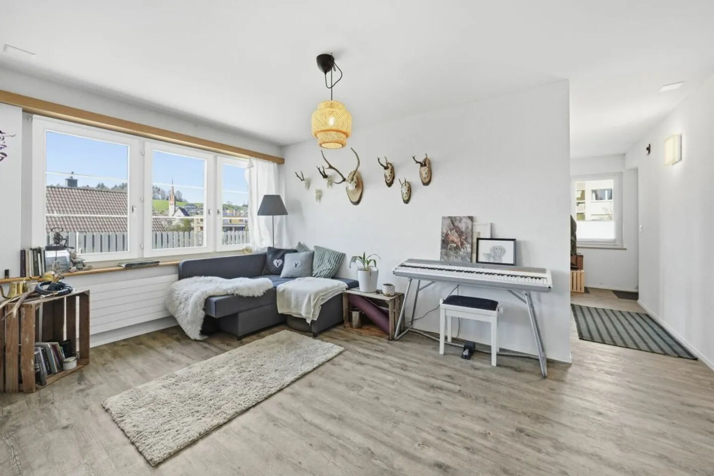 Paradise familial indépendant avec appartement, vue dégagée et offre d'espace polyvalent - Photo 4 sur 13