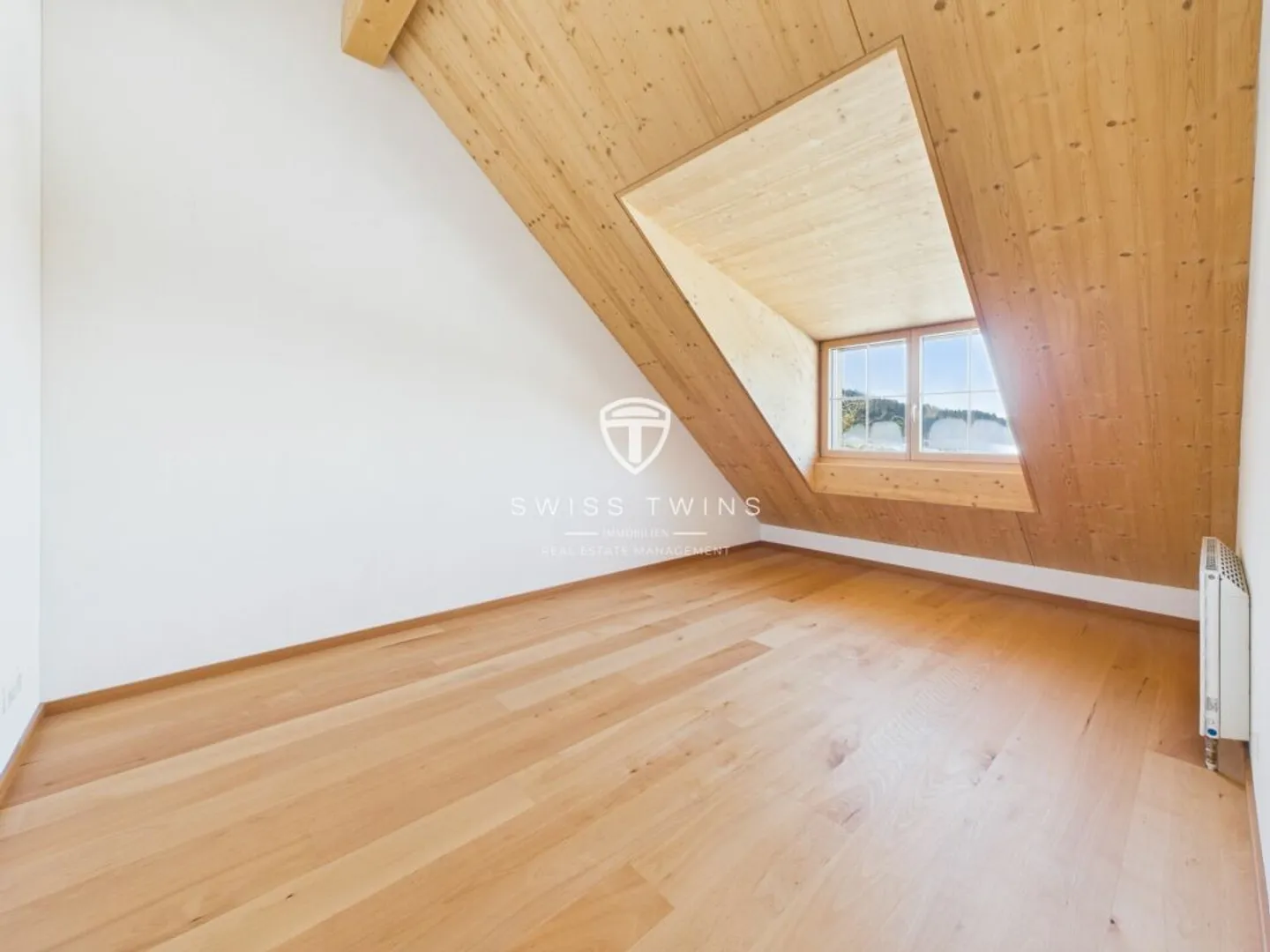 Living with a View - 4.5-Room Maisonette in the Green - Photo 9 of 13