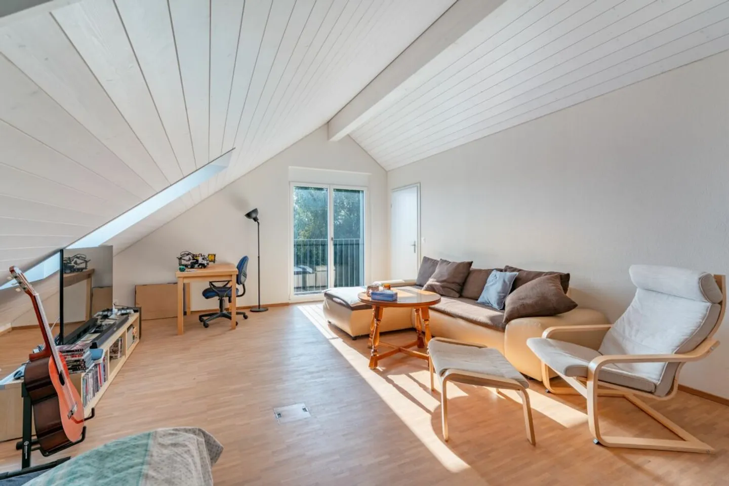 2 Parties de Maison - 11 Chambres - 370 m² de Surface Habitable - 2'468 m² d'Environnement - Photo 13 sur 13