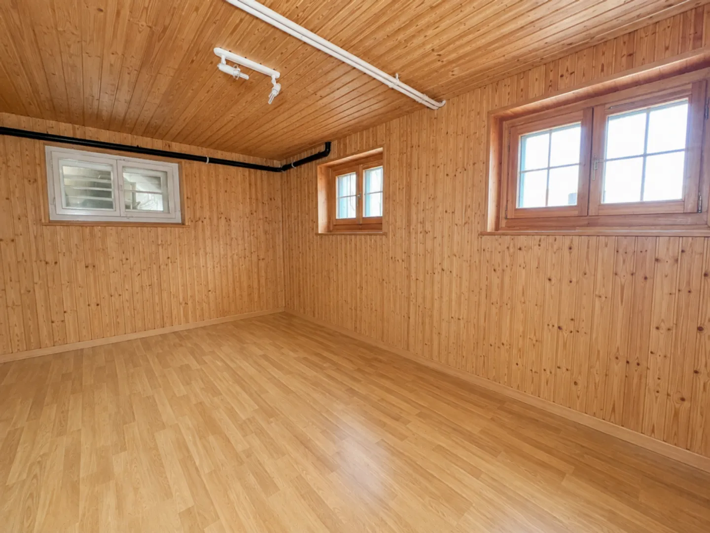 Charmante freistehende Villa zum Renovieren - Foto 13 von 13