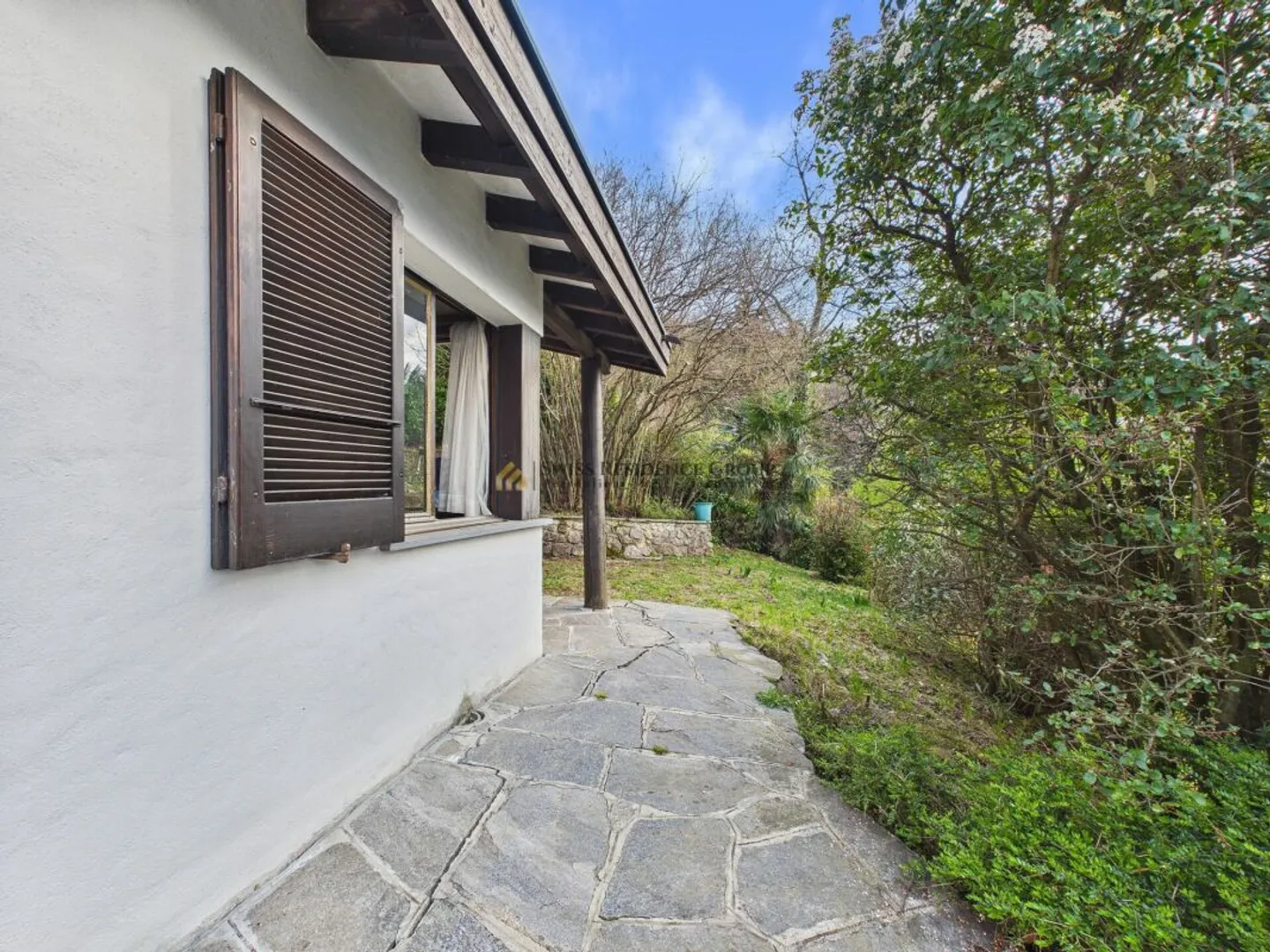 Leben im Grünen mit schöner Traumansicht in Arogno - Foto 2 von 13