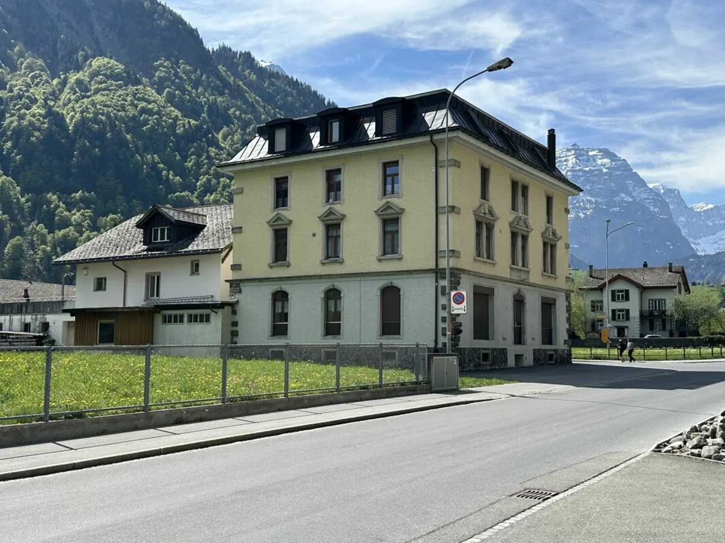 Appartement en penthouse de 6 pièces directement à la gare de Linthal - Photo 12 sur 13