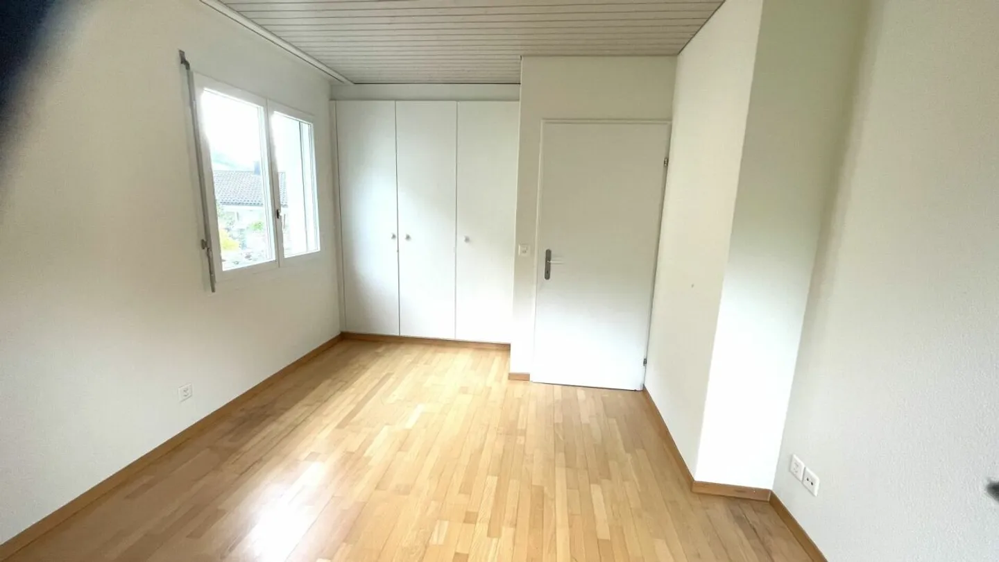 Charmantes Eckhaus mit Aussicht - Foto 5 von 12