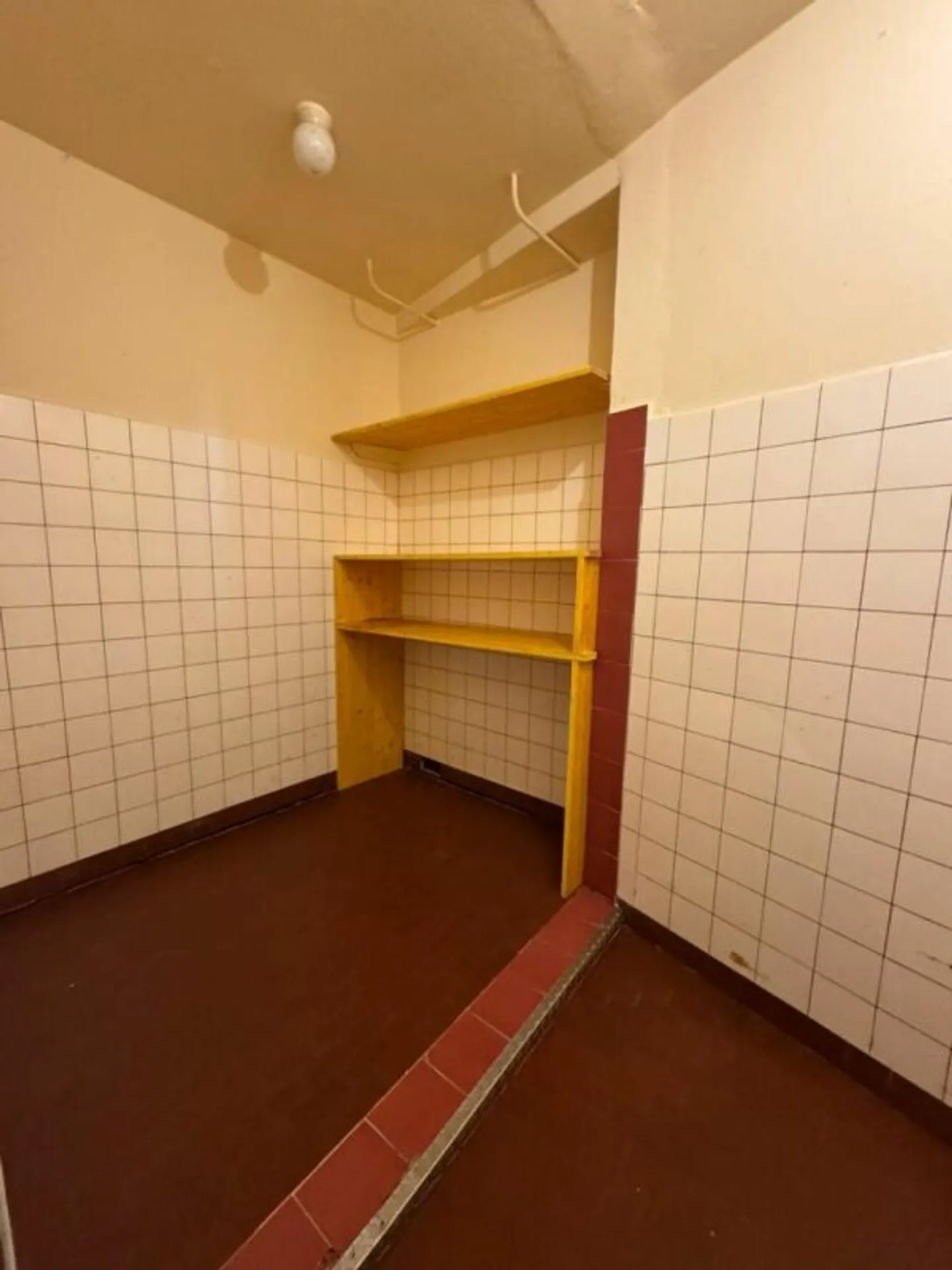 Arcade/Schaufenster/Geschäft 57 m2 in Ste-Croix - Foto 4 von 5