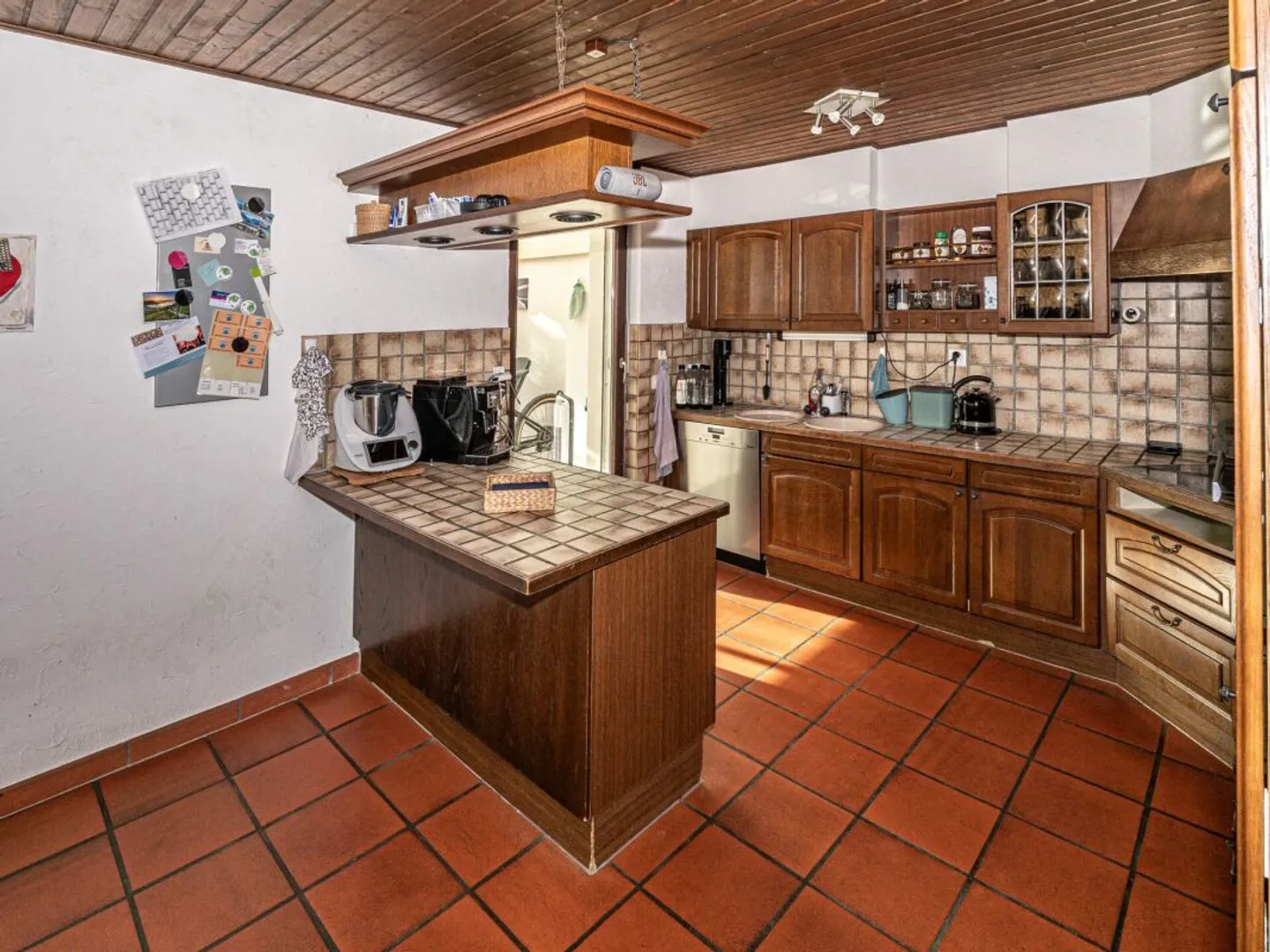 Maison jumelée charmante avec potentiel - Photo 4 sur 9