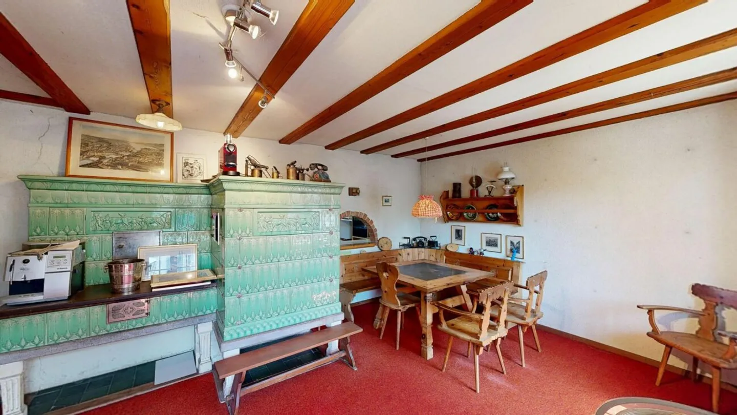 Einzigartiges Haus mit grosser Garage - Foto 8 von 13