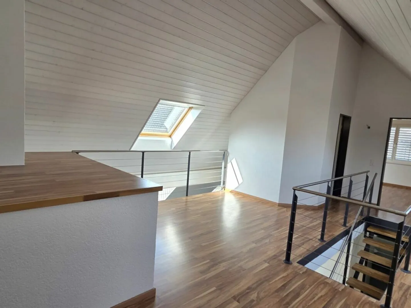 For sale immediately or by arrangement, very large, well-maintained 4.5 room apartment in Biberist. - Photo 11 of 13