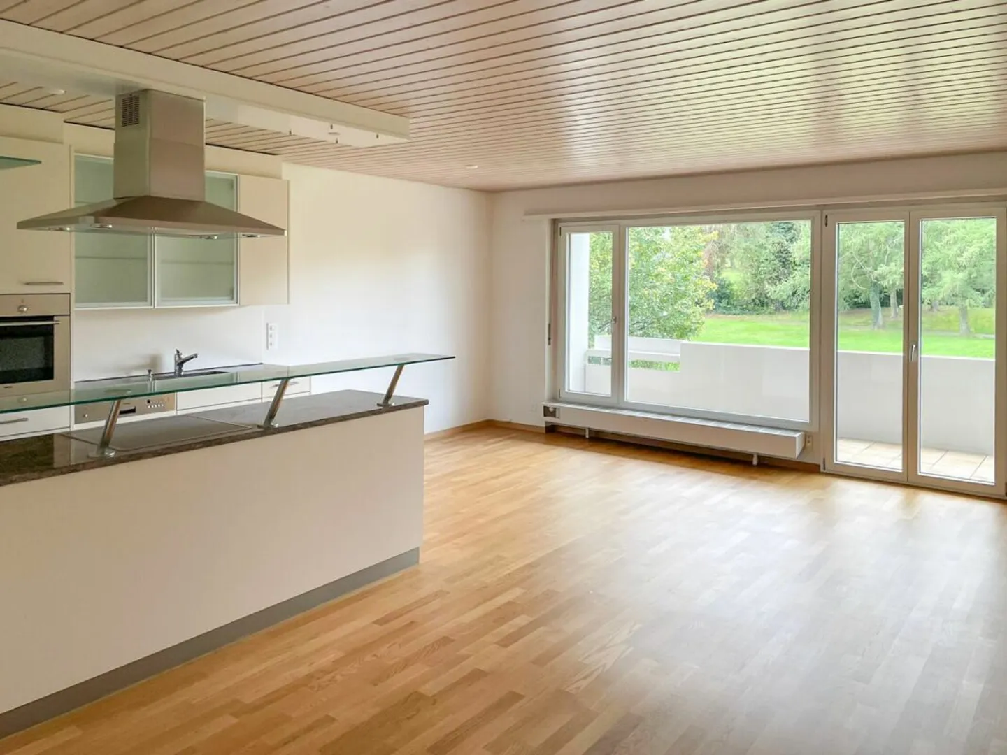 Maisons multifamiliales bien entretenues dans un emplacement recherché - Photo 4 sur 5