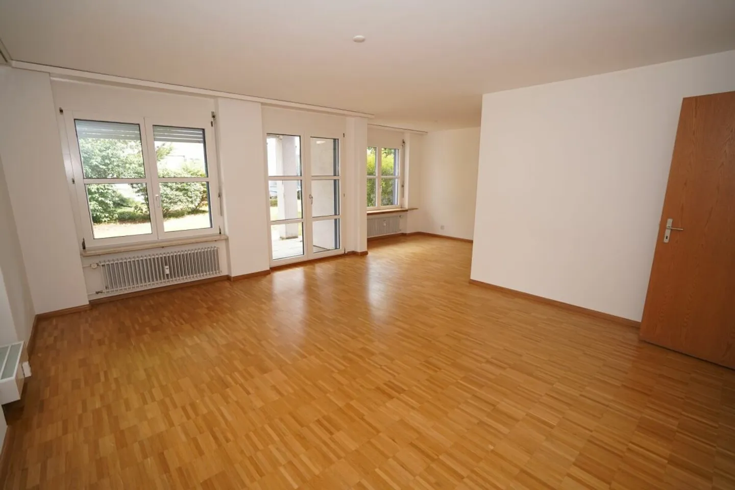 Appartamento giardino 3,5 stanze con molta privacy - Foto 4 di 9