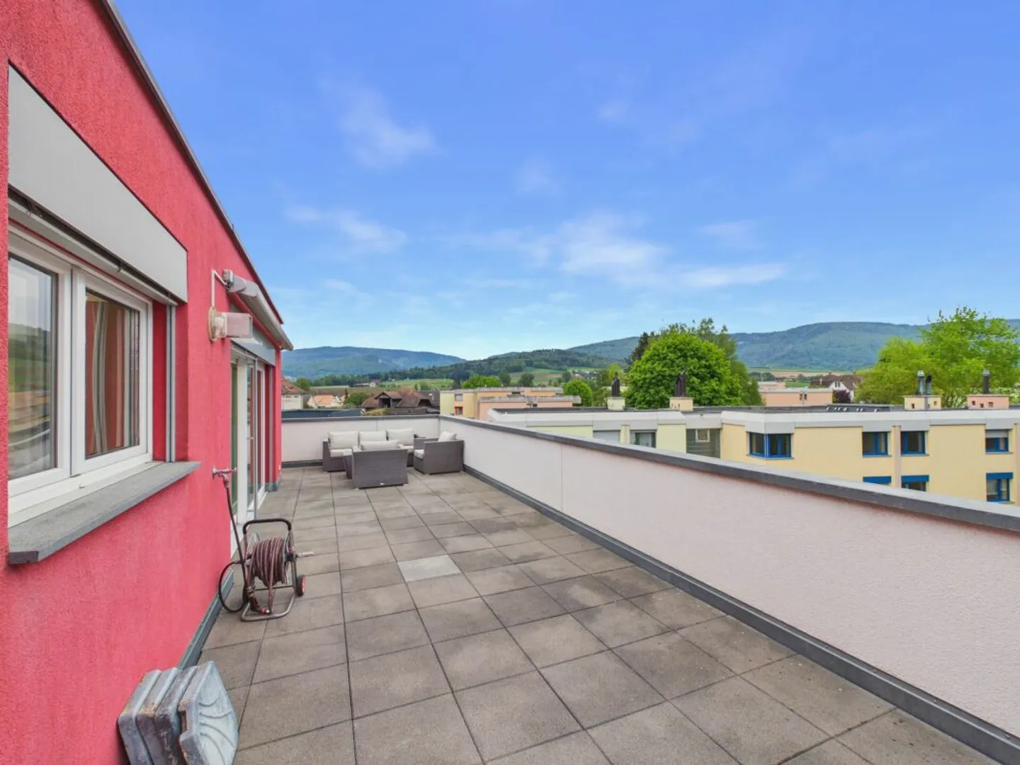 Moderne Penthouse-Wohnung mit Panorama-Terrasse in Delémont - Foto 13 von 13