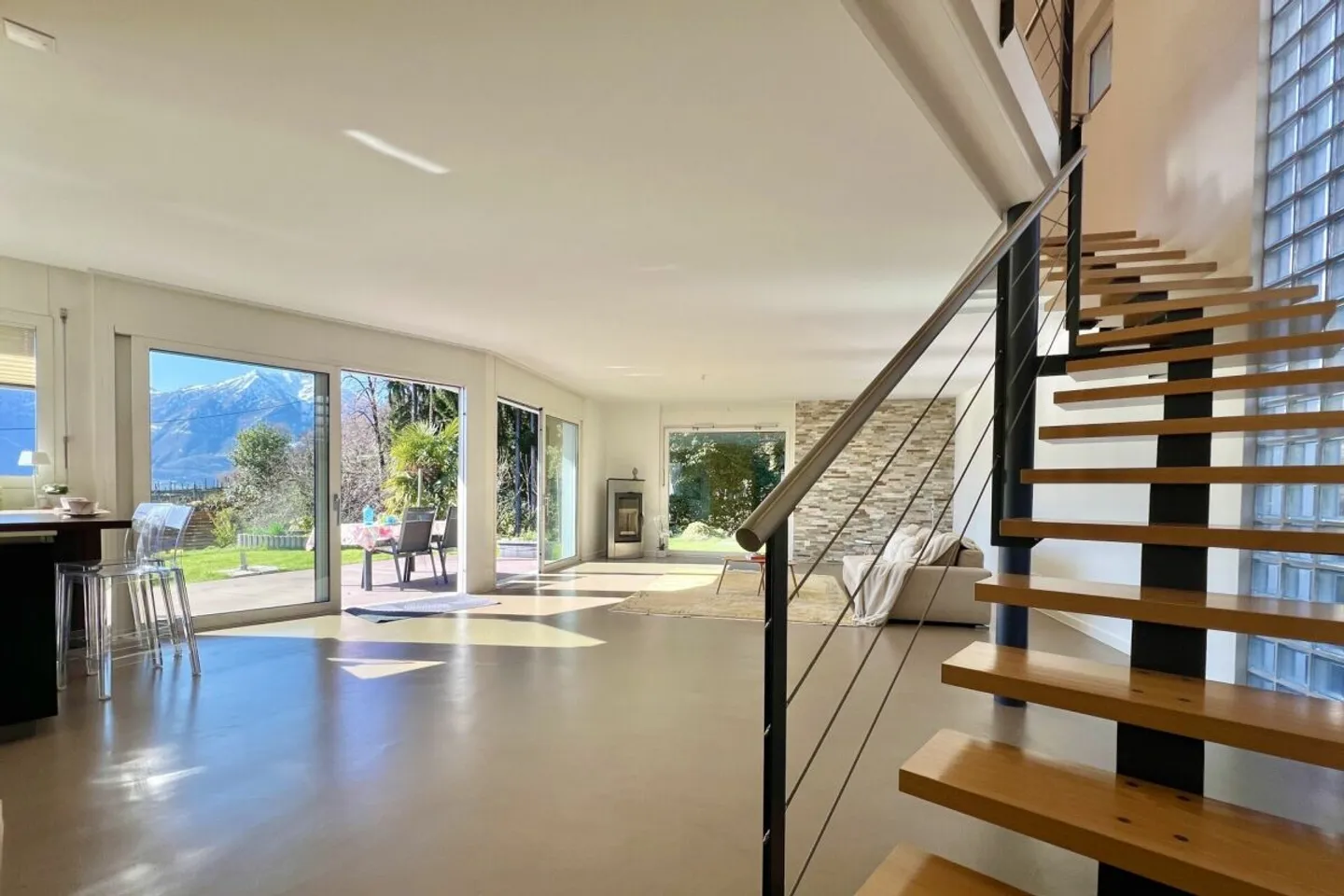 Modernes Familienhaus in Sonnenlage mit herrlichem Garten - Foto 13 di 13