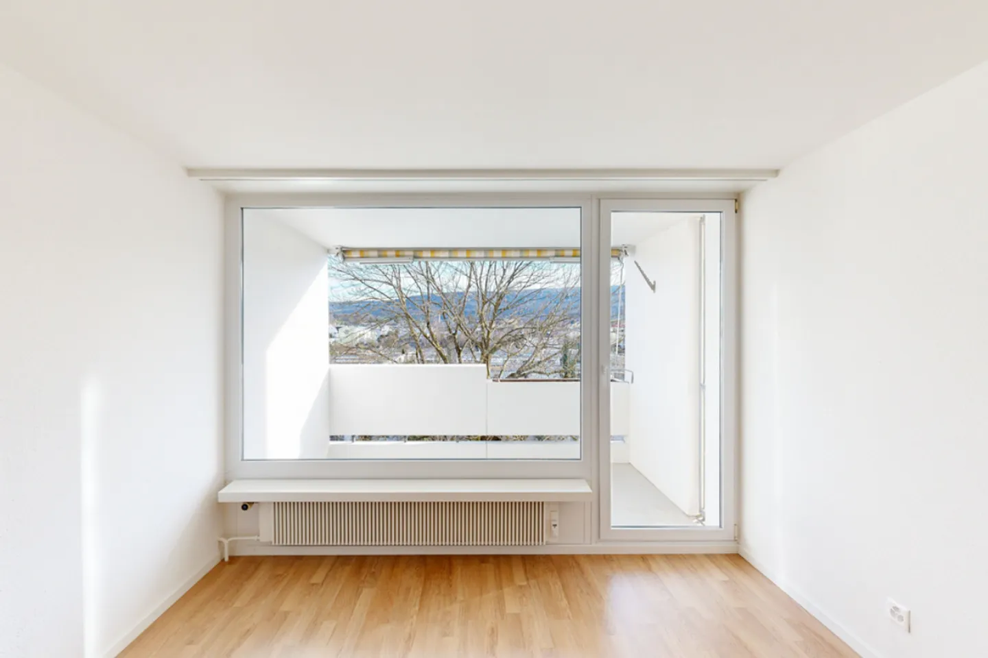 Modernes Apartment mit Aussicht - Foto 4 von 12