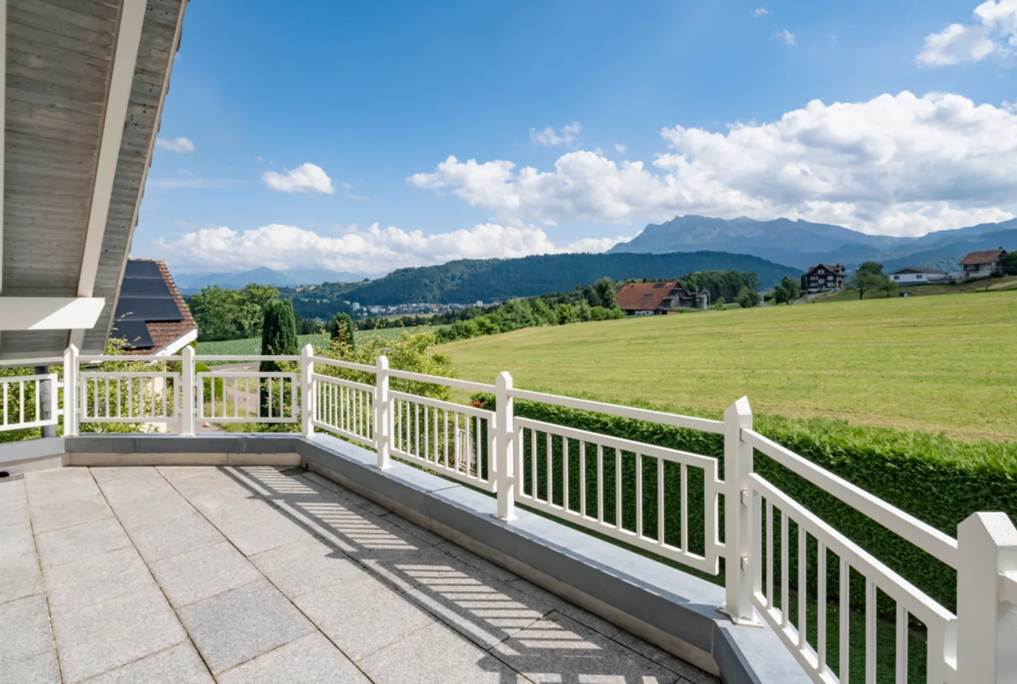 Large Family House with Pool, Garden and Wellness - Photo 5 of 6