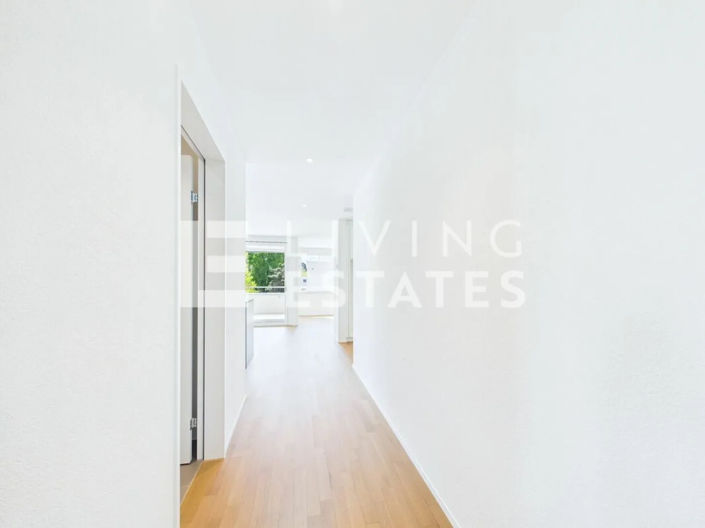 NEUWERTIG - STILVOLL - EINZUGSBEREIT - Photo 9 sur 13