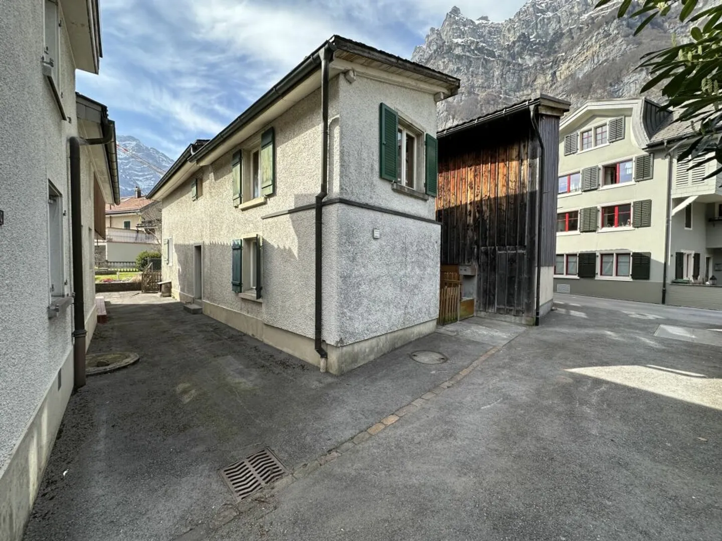 Casa bifamiliare di 4.5 locali da ristrutturare - Foto 3 di 3