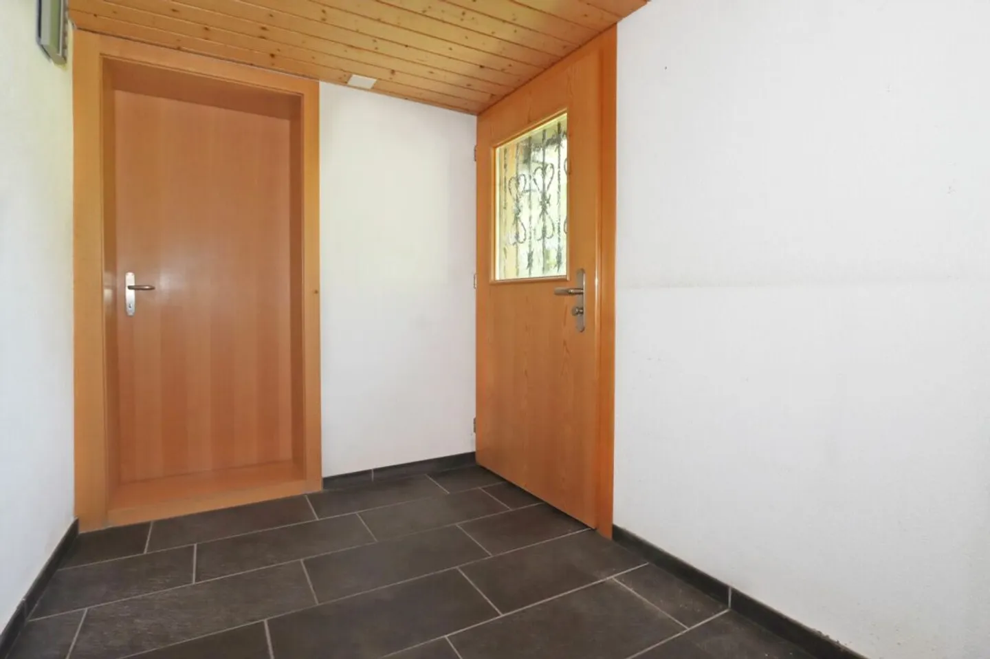 Charmantes Freistehendes Haus in Nidfurn - Foto 9 von 13