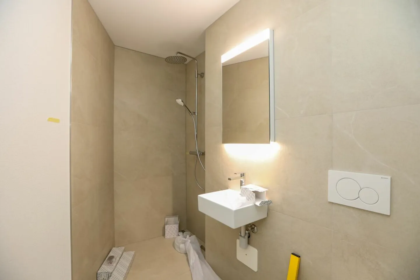 Appartement de 4.5 pièces de haute qualité dans un emplacement central - Photo 7 sur 7