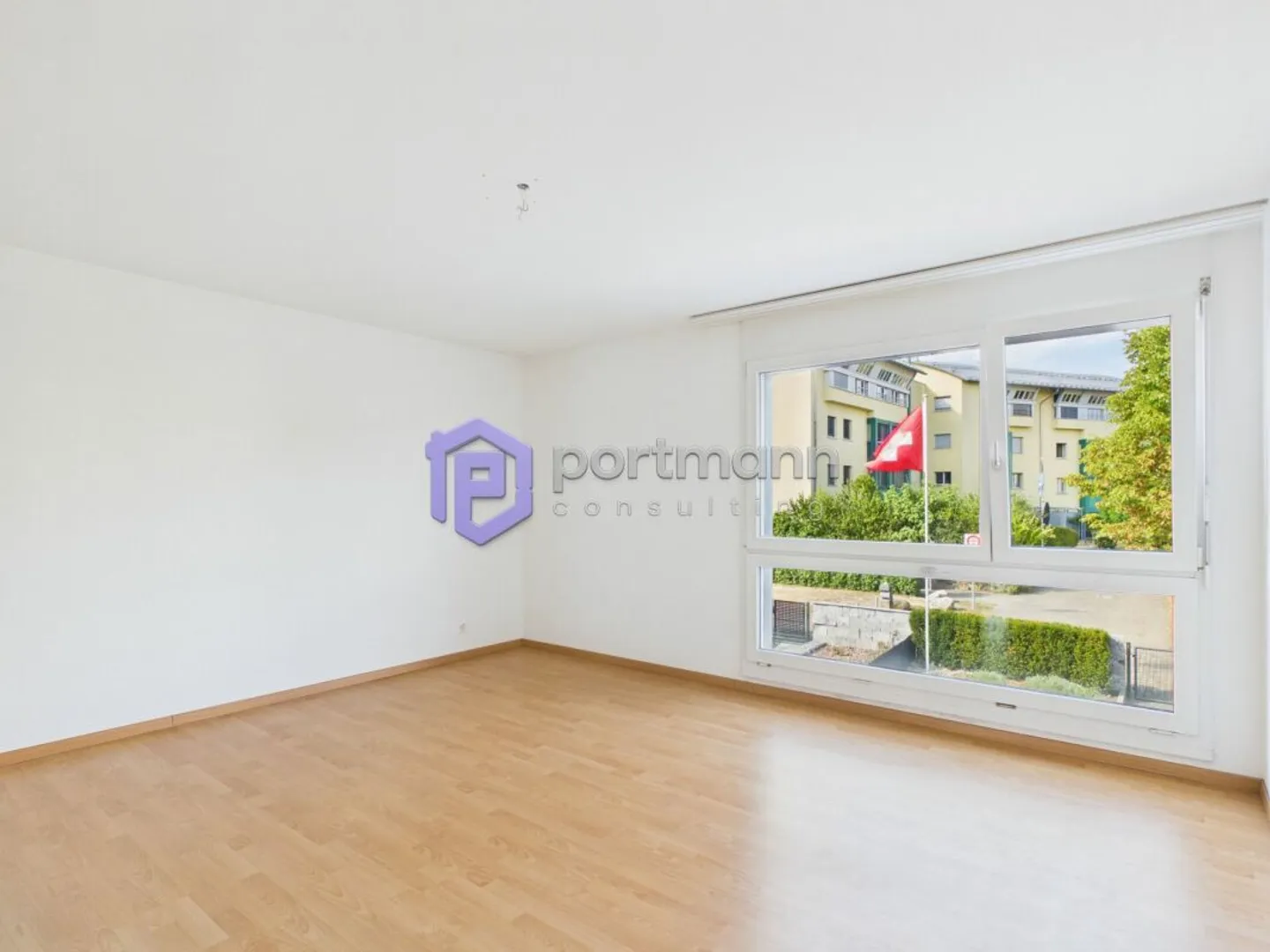 Casa unifamiliare a schiera continuamente ristrutturata e convertita - Foto 12 di 13