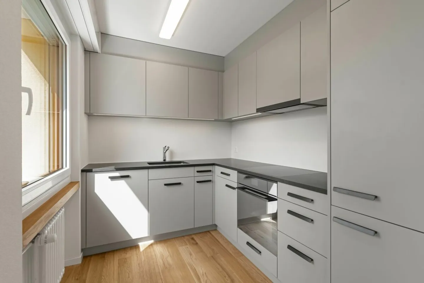Moderne 2.5-Zimmer-Wohnung in Horn - Foto 2 von 12
