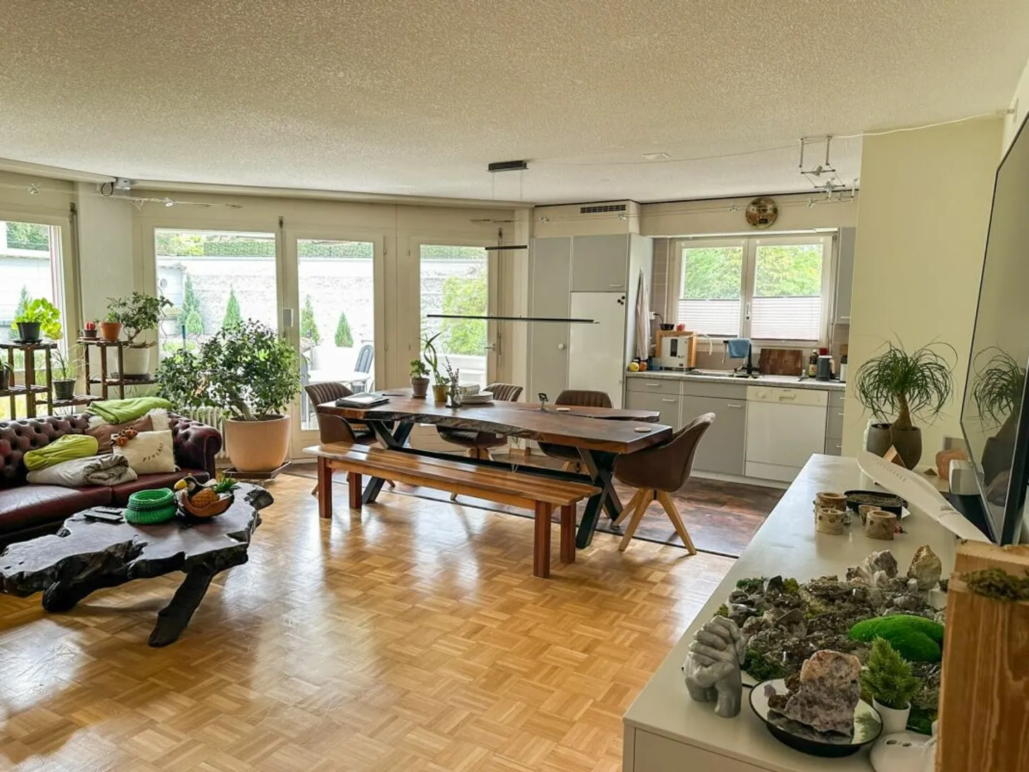 Mehrfamilienhaus mit sechs Wohneinheiten - Foto 7 von 13