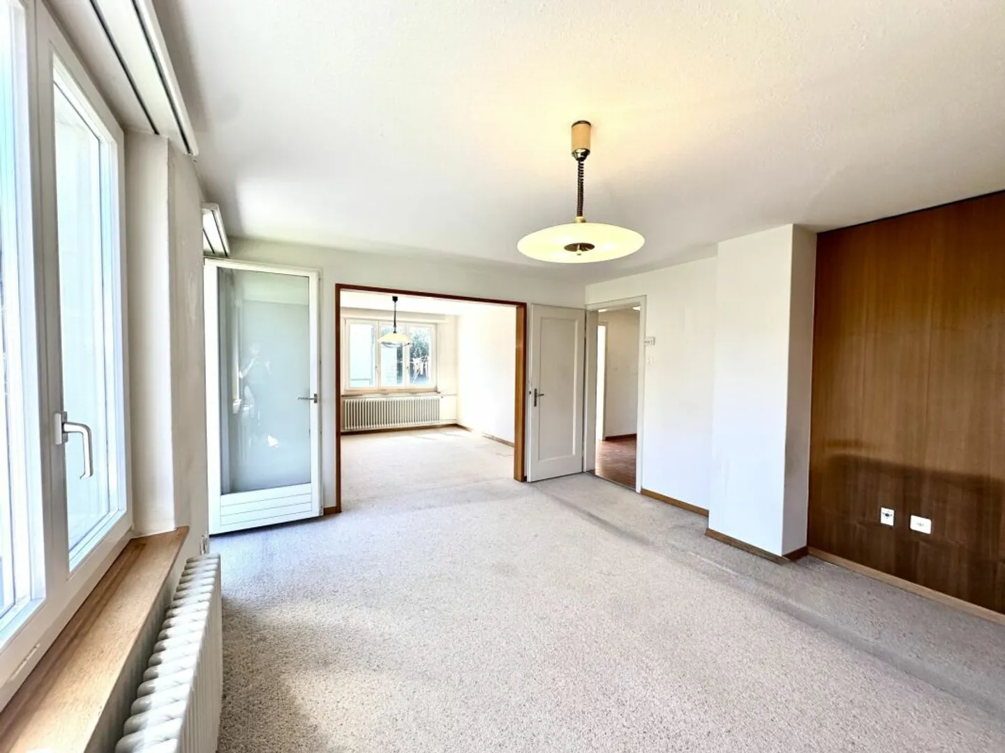 Charming and cozy, semi-detached single-family house - Photo 2 of 13