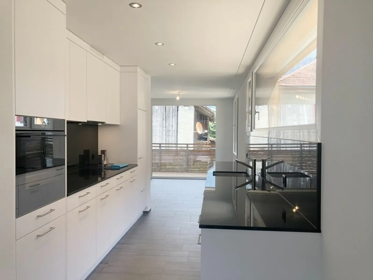 grosszügige 3.5-Zi. Wohnung mit Charme - Foto 1 di 13