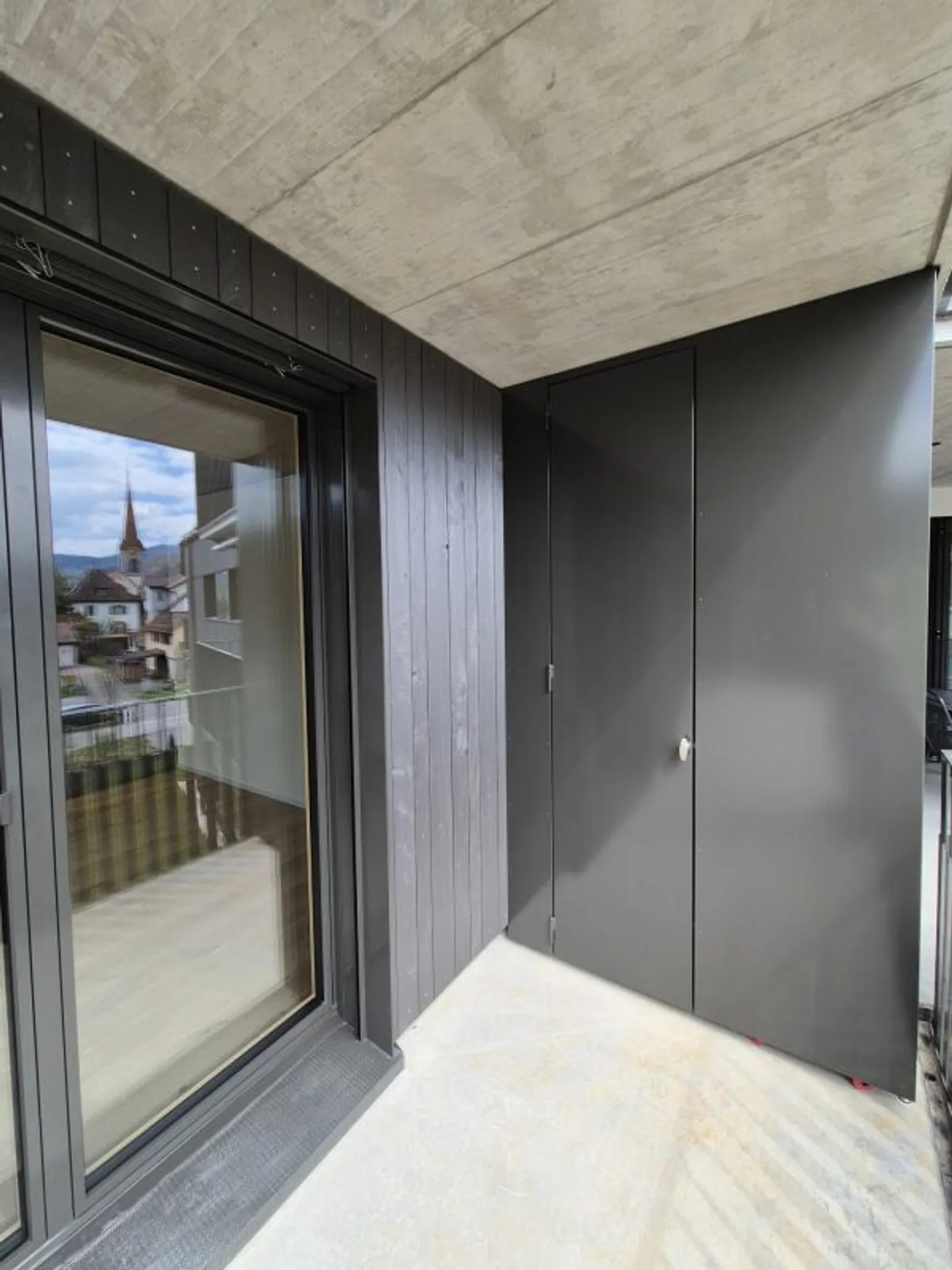 First occupancy - 4.5 rooms on the 2nd floor with large balcony - Photo 12 of 13