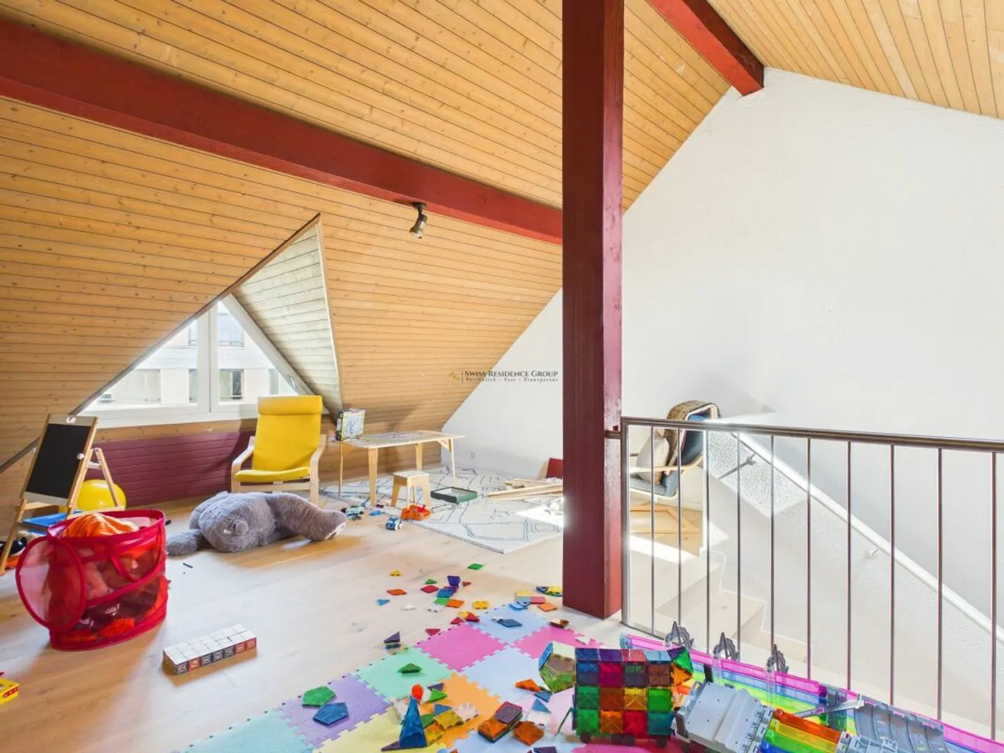 Viel Platz für Gross und Klein: Familienfreundliches Reihenhaus mit ausgebautem Dachboden & Seesicht - Photo 8 sur 13
