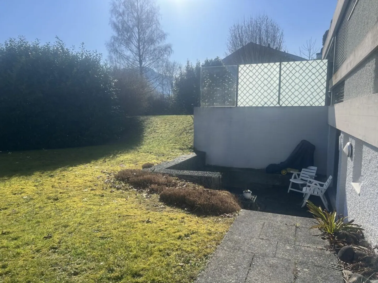 Monolocale di 1.5 locali con posto a sedere in giardino nell'idilliaco Kastanienbaum - Foto 5 di 7