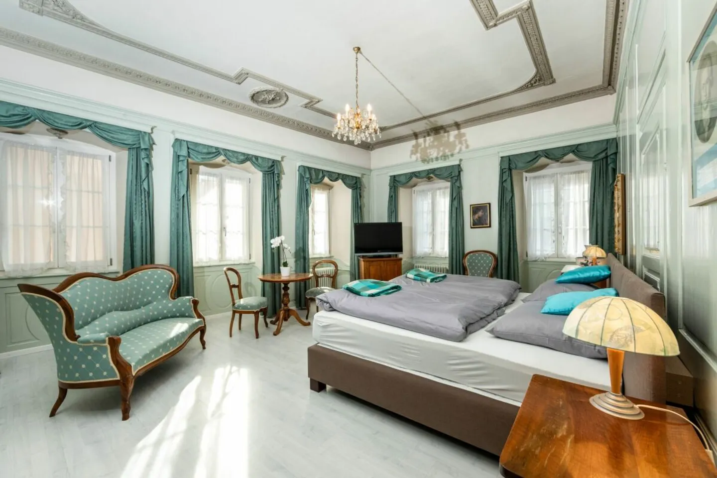 Hotel Restaurant Zum Schwarzen Löwen in Altdorf - Photo 9 of 13