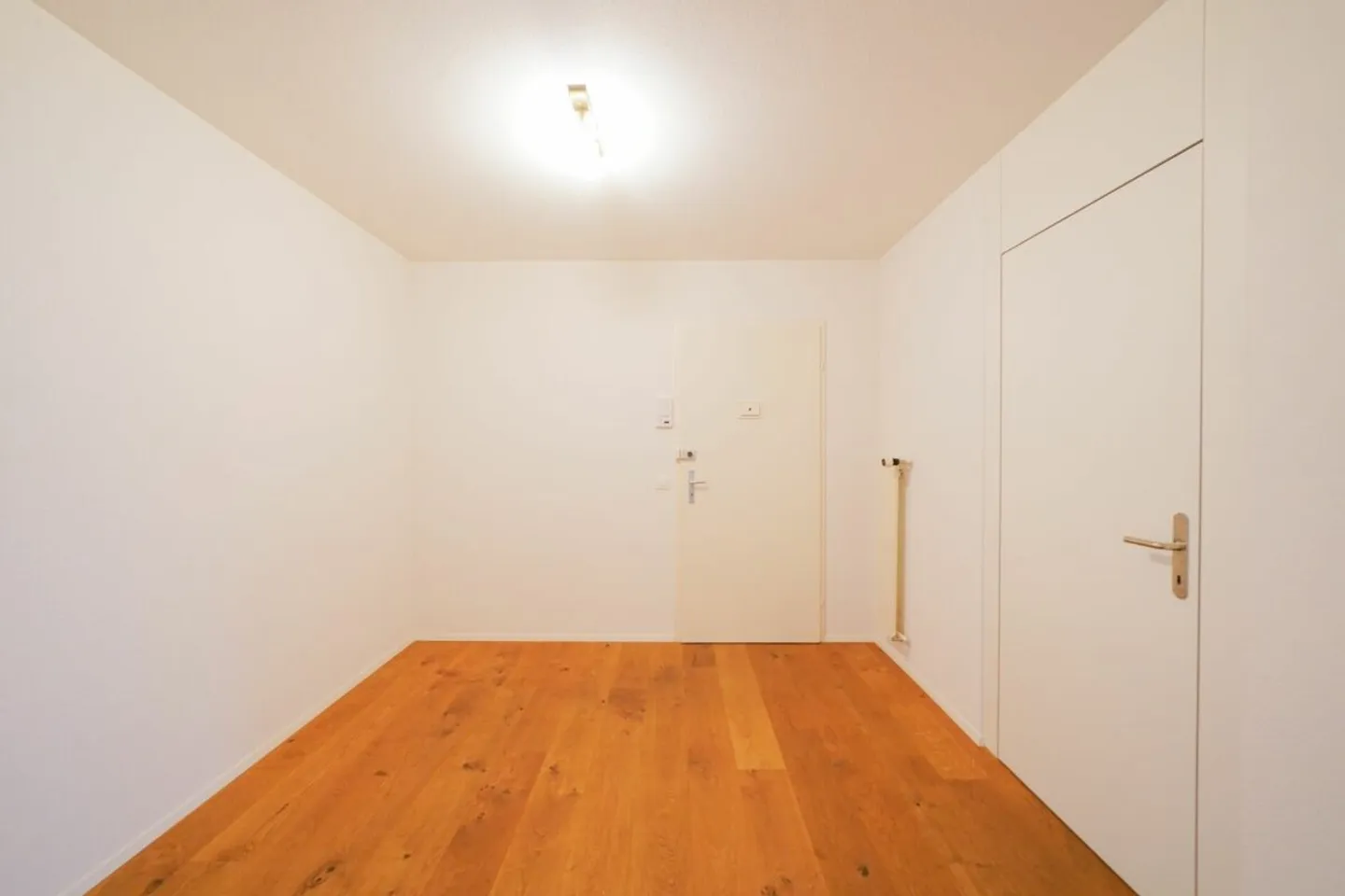 Appartamento moderno in posizione centrale - Foto 5 di 9