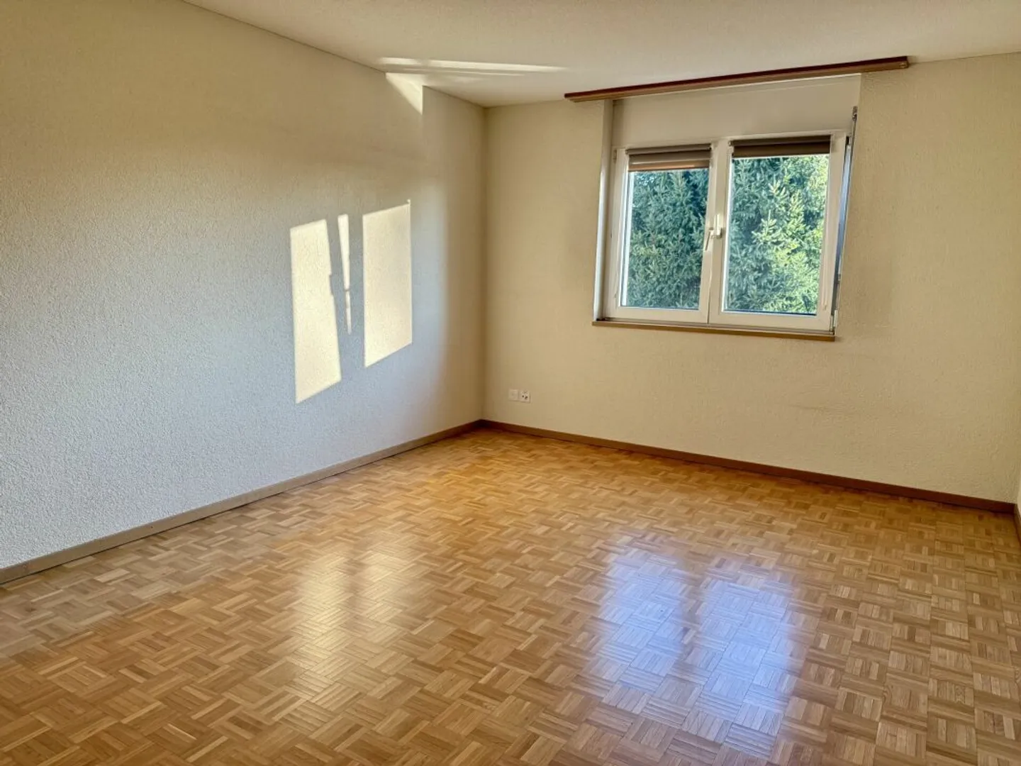 Vivere comodamente tra natura e vita quotidiana con balcone - Foto 7 di 9