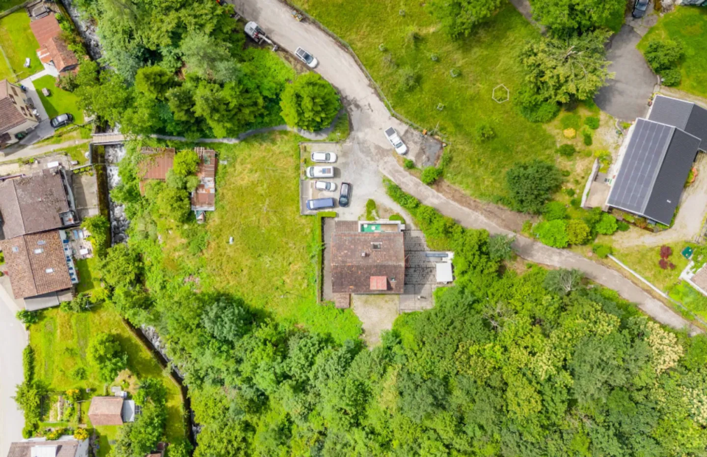 Casa trifamiliare con progetto di costruzione approvato per 3 appartamenti aggiuntivi - Foto 12 di 12