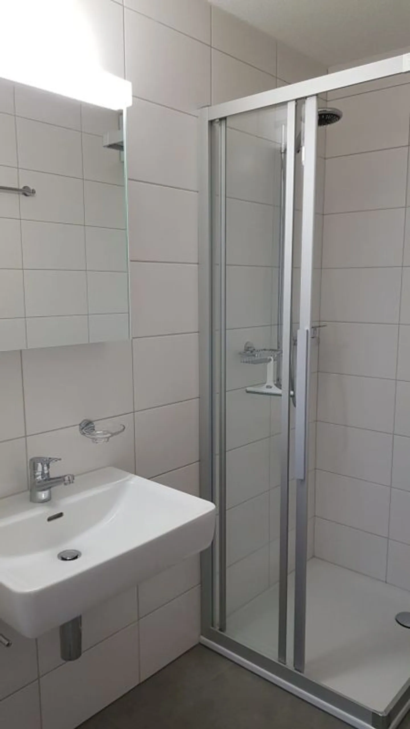 Appartement spacieux de 2½ pièces dans un bon emplacement - Photo 9 sur 10