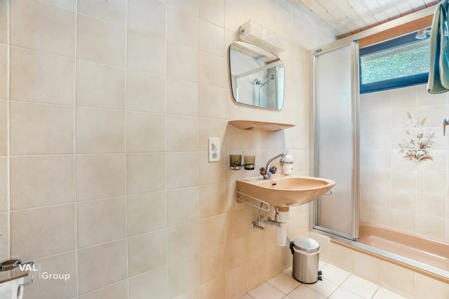 Appartamento attico di 4,5 locali con status di seconda casa in posizione centrale a Saas-Grund - Foto 7 di 13