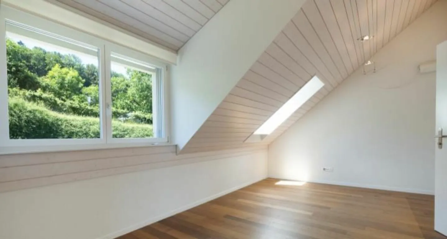 Pure Panorama! 4.5 Room Maisonette with Far-Reaching Views - Photo 5 of 9