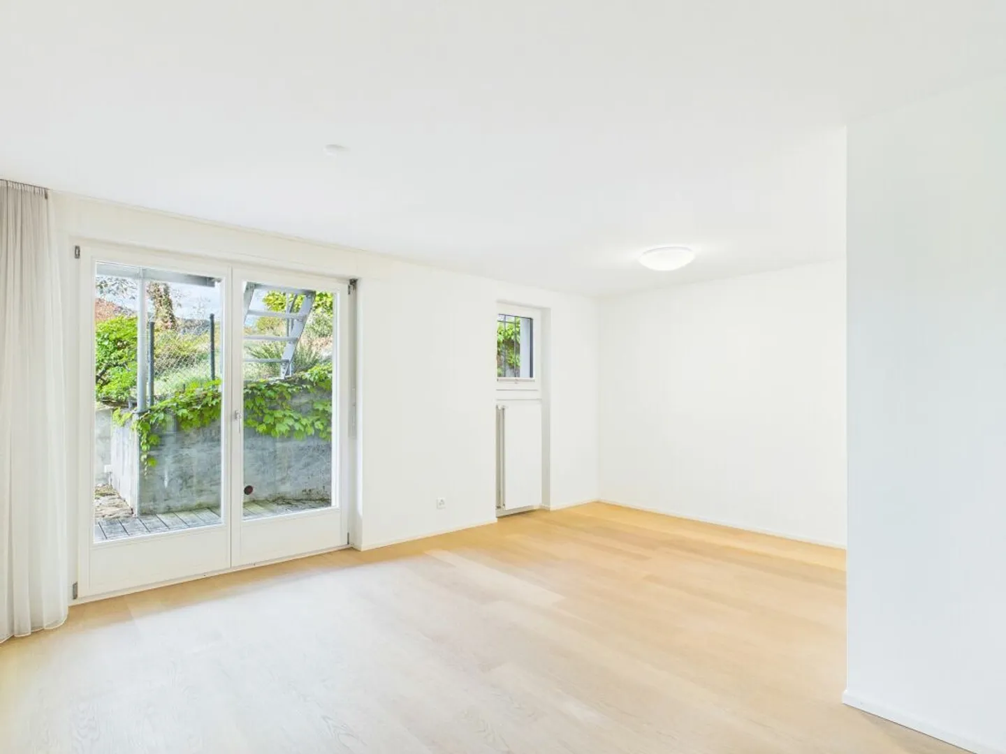 Modernes Apartment mit atemberaubender Aussicht - Foto 4 von 13
