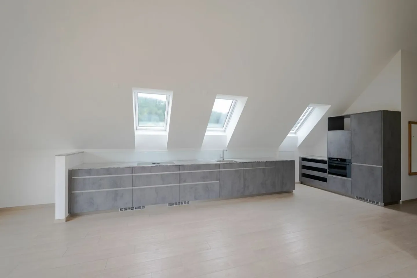 2.5-Zimmer-Dachwohnung im Loft-Style - Photo 4 of 13
