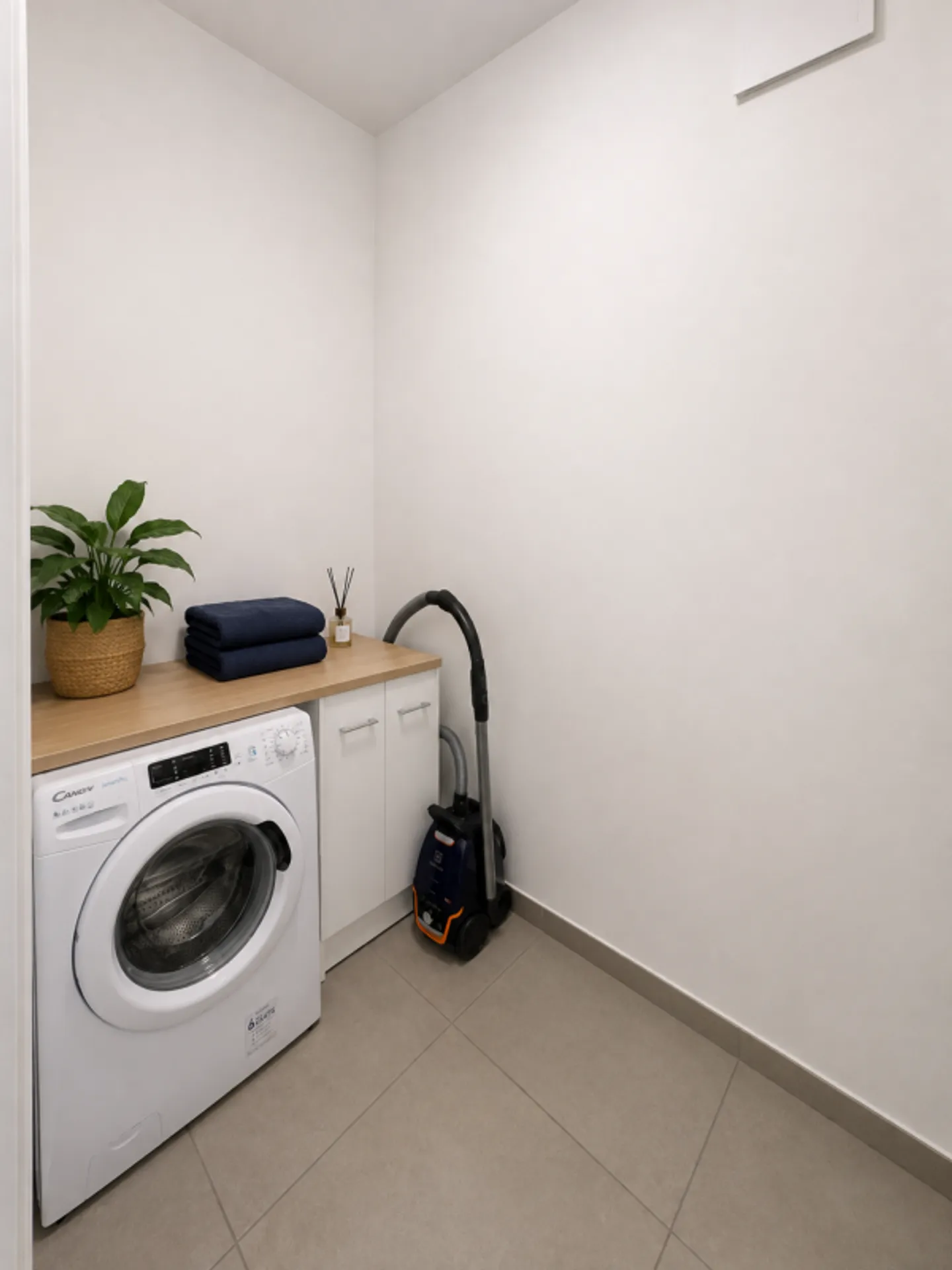Attraktive 2,5-Zimmer-Gartenwohnung in Manno - moderner Wohnkomfort - Foto 11 von 13