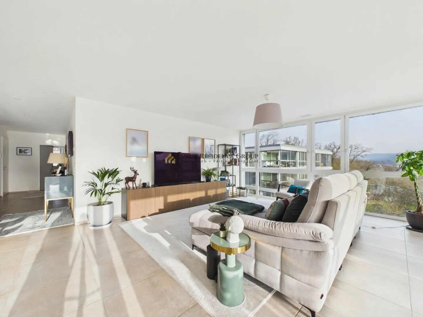 Stylish 4.5-Room Apartment - Photo 13 of 13