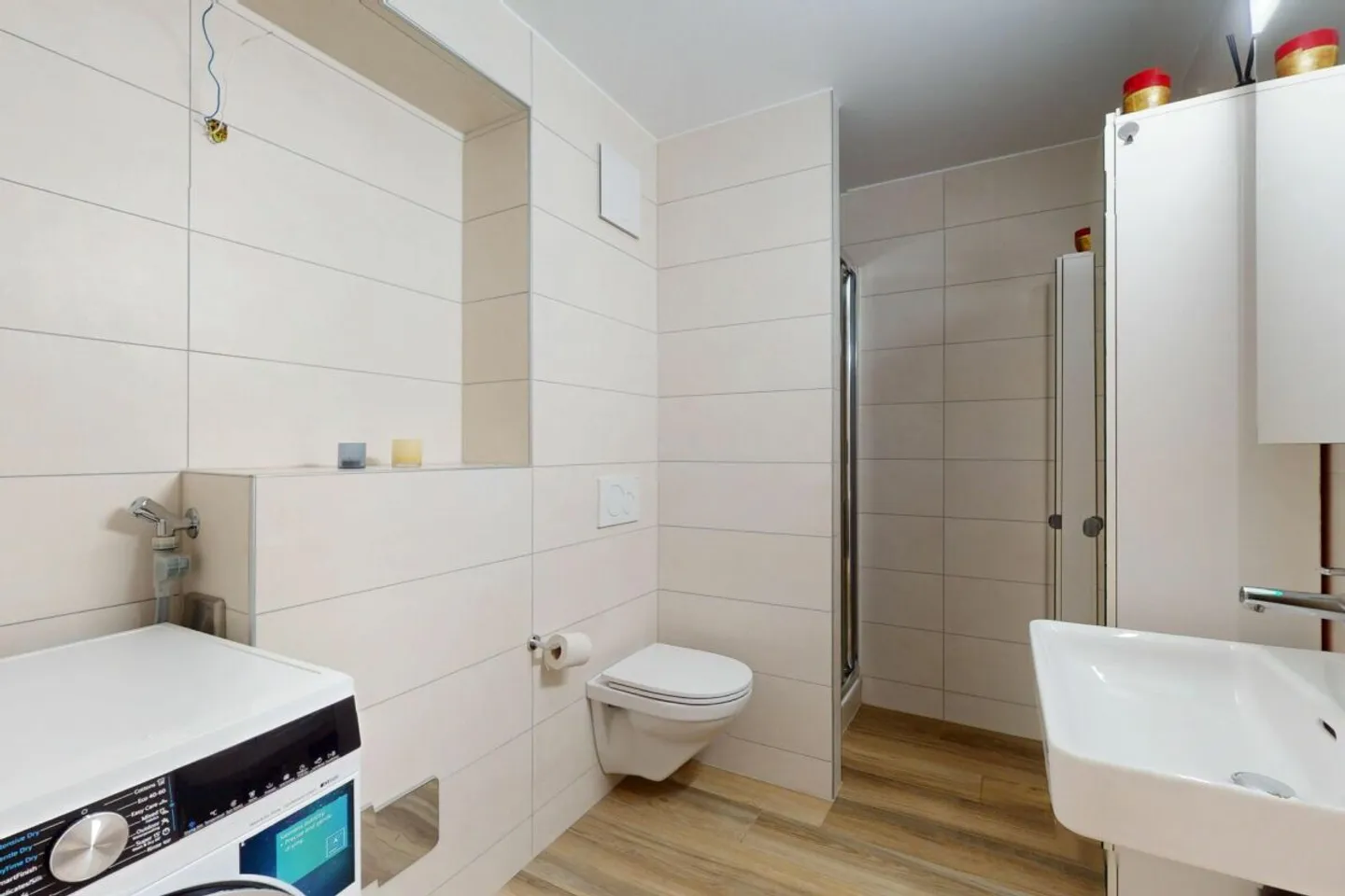 Studio moderne avec terrasse - Photo 4 sur 5